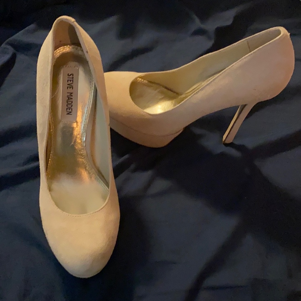 Steve Madden platform/ heals worn 1 time